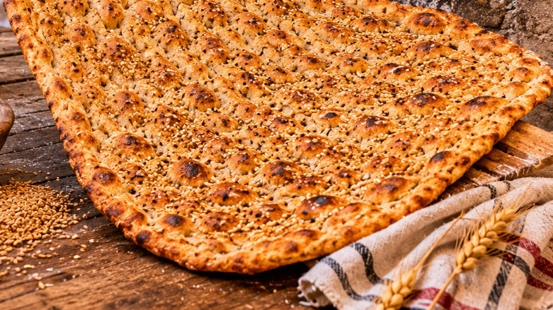 نان سبوس‌ دار تازه و طبیعی در اصفهان با نان بیدک